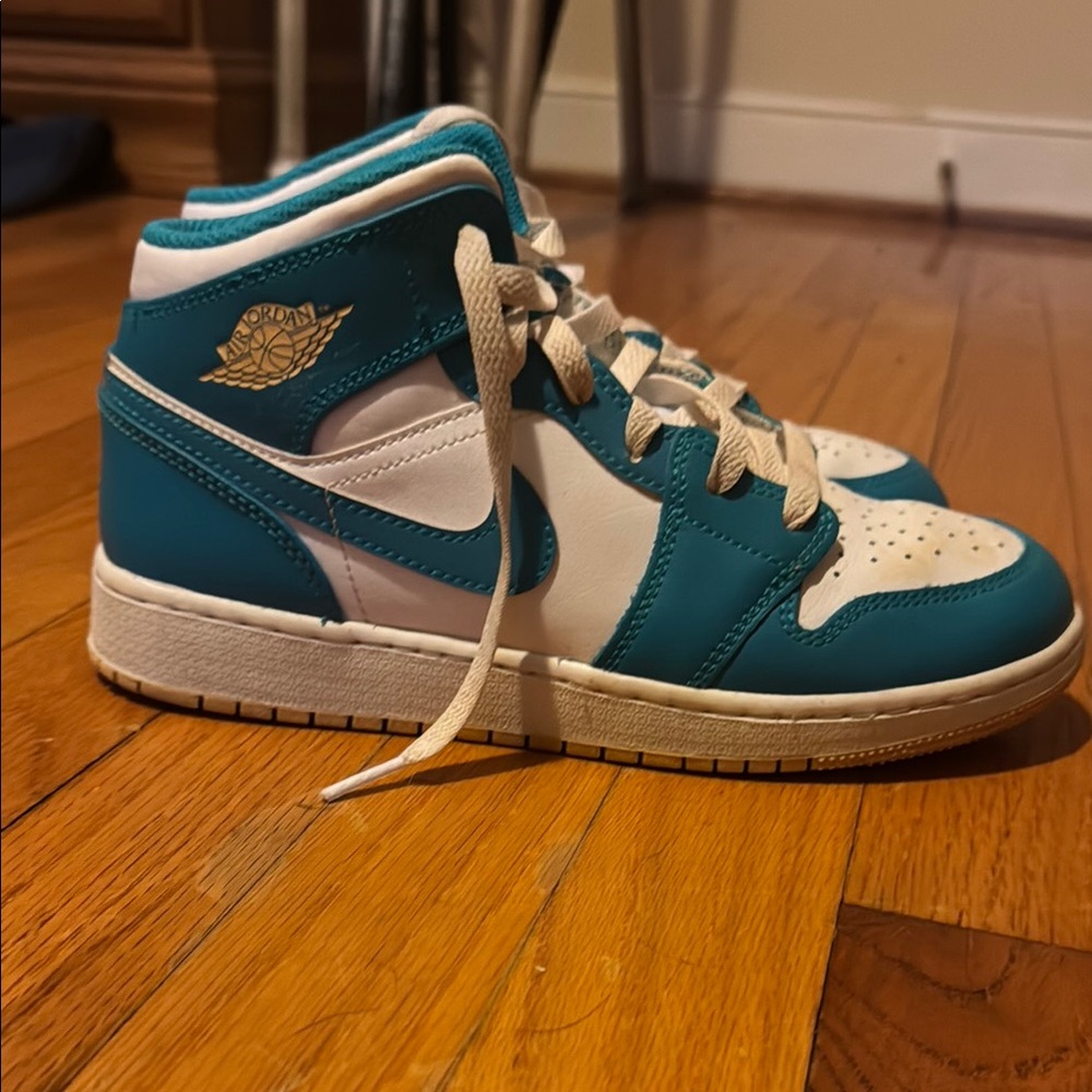 Nike Kids Teal and White High-Top Sneakers